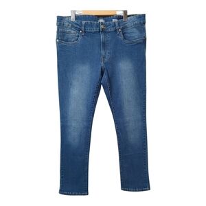 Slim Fit Blue Jeans with Modern Style
